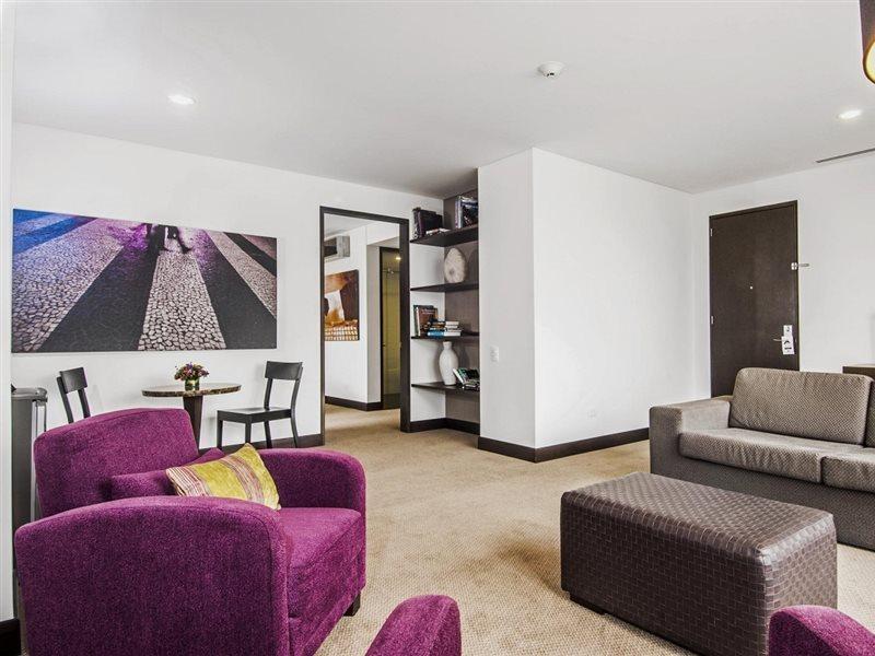 Hotel Morrison Usaquen Bogotá Dış mekan fotoğraf A living room in a typical apartment
