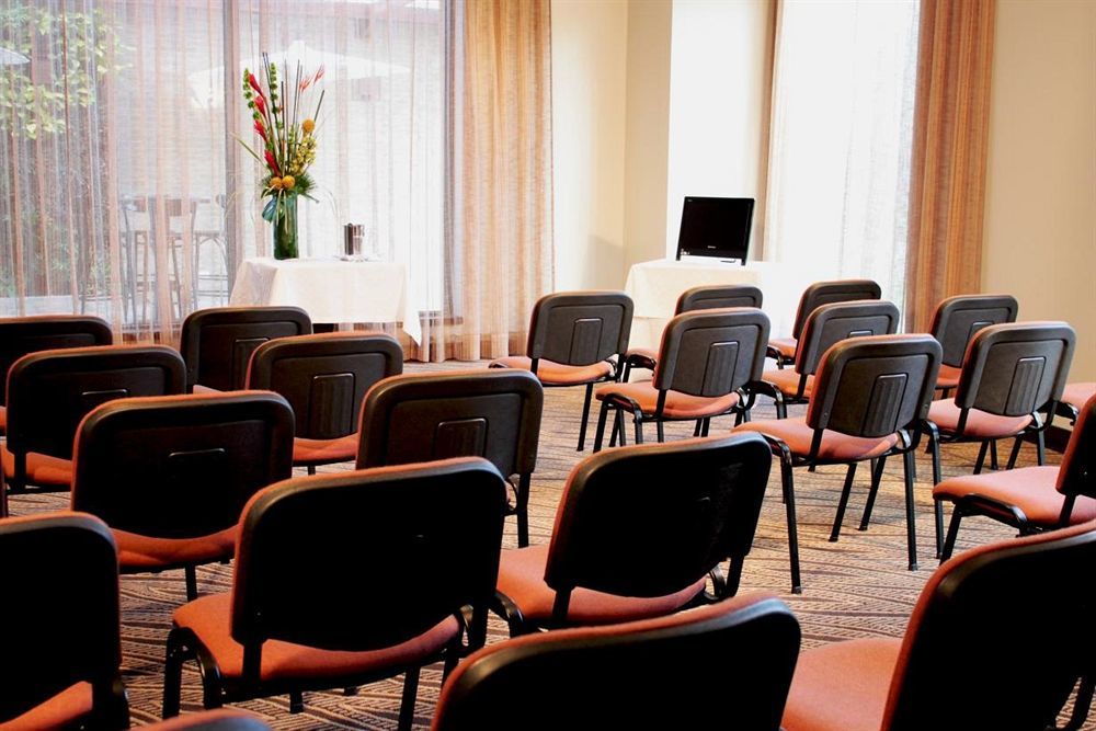 Hotel Morrison Usaquen Bogotá Dış mekan fotoğraf A meeting room